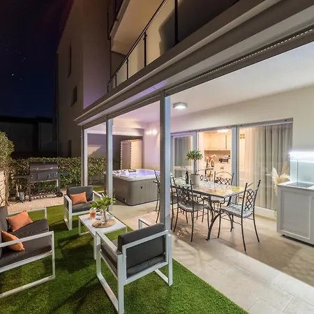 Gioan Novigrad, 500m To Sea, Private Heated Jacuzzi, Bbq, Private Parking * Novigrad Istria